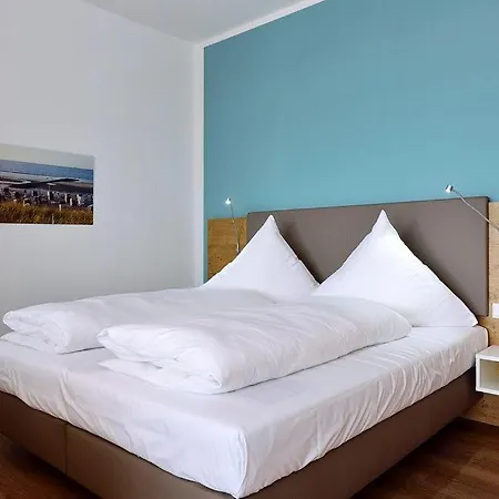 Anna Düne Anna Düne 2-31 4*